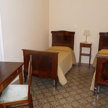 Borgo Due Mari Bed & Breakfast ตารันโต ภายนอก รูปภาพ