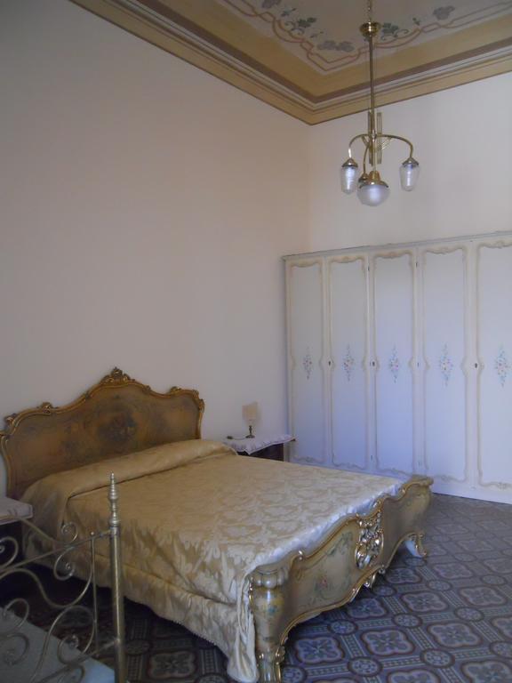 Borgo Due Mari Bed & Breakfast ตารันโต ห้อง รูปภาพ