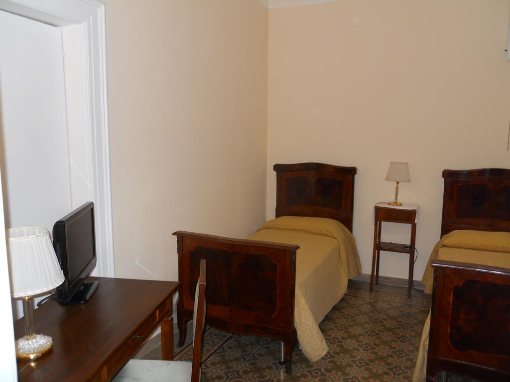 Borgo Due Mari Bed & Breakfast ตารันโต ห้อง รูปภาพ